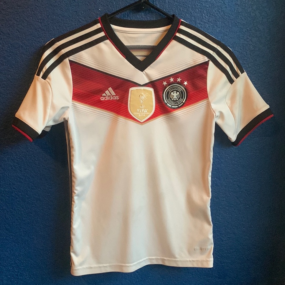 Adidas Germany 2014 2015 World Cup Champions jersey. RARE!